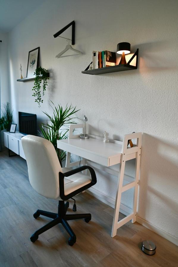 Modernes Apt Mit Direkter Anbindung Zur City Und Messe ฮันโนเวอร์ ภายนอก รูปภาพ